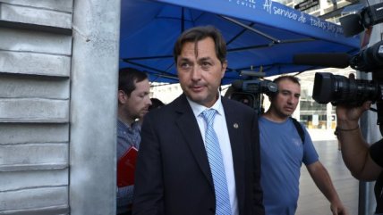   Pinchazos ilegales: Valencia removió a Cooper del caso ProCultura 