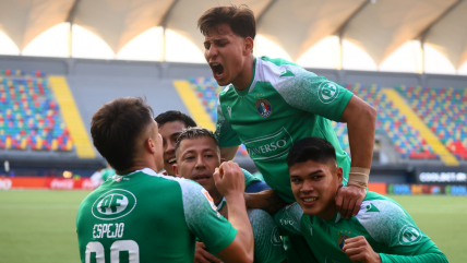   Audax Italiano venció en la agonía a Colo Colo y cerró la primera rueda como líder 