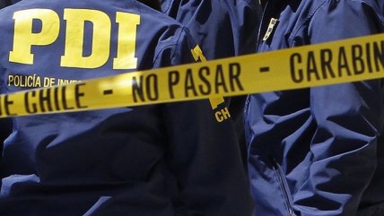   Noche de turbazos: Delincuentes maniataron a víctimas en Las Condes y Peñalolén 