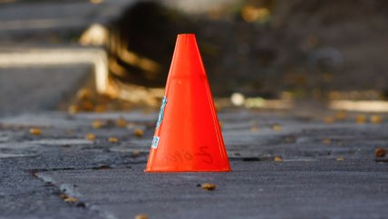   Un delincuente murió y otro quedó herido tras asalto a funcionario PDI en la Alameda 