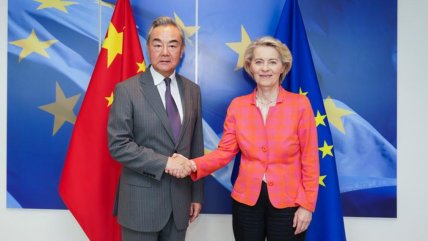   China y UE buscan cooperación más profunda y respuesta conjunta a desafíos globales 