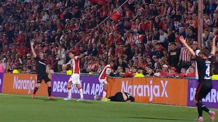  Alarma en La Roja: Felipe Loyola salió lesionado por duro golpe en duelo de Independiente e Instituto 